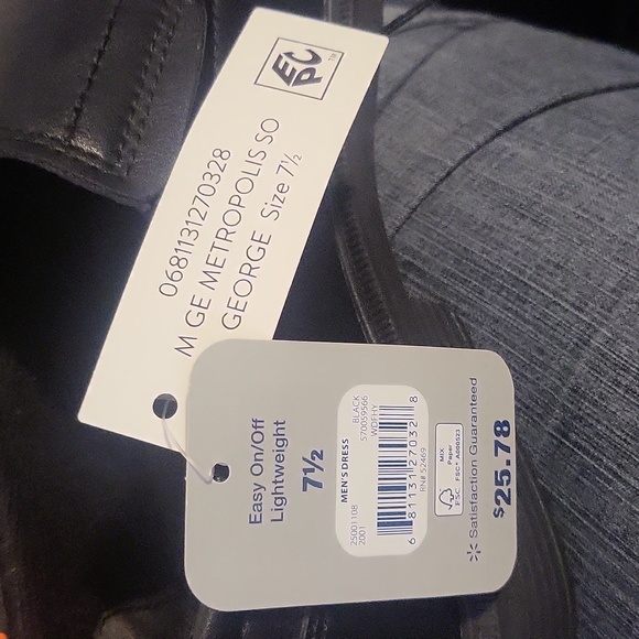 Brand New Shoes - Picture 5 of 5